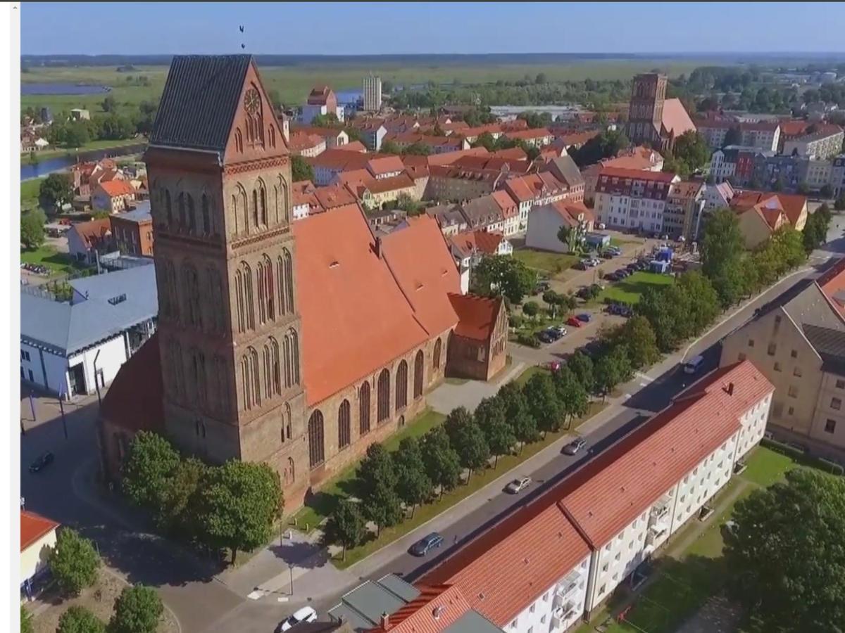 Ferienwohnung Kastanienblick Oder Parkblick, Oder Unser Radlerzimmer! Ziethen  Eksteriør bilde